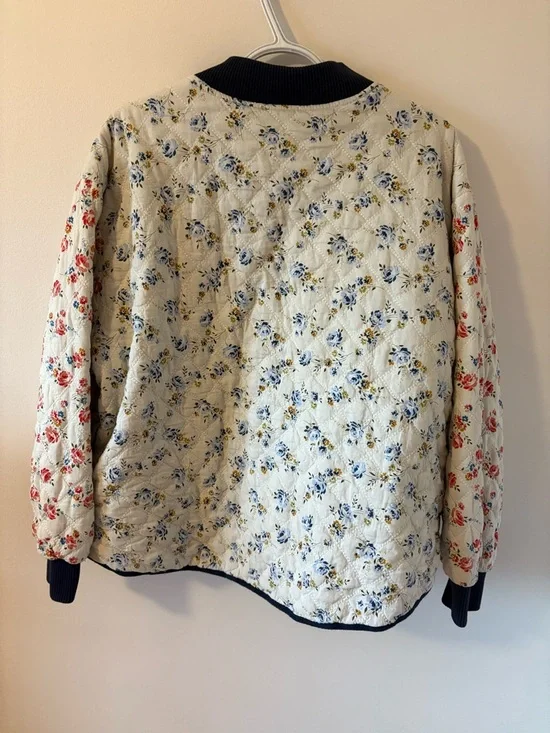 THE GREAT. THE REVERSIBLE QUILTED BOMBER - ROSE PATCHWORK Large - Picture 9 of 12